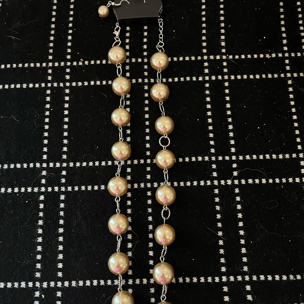 Paparazzi Cream Pearl Necklace Set